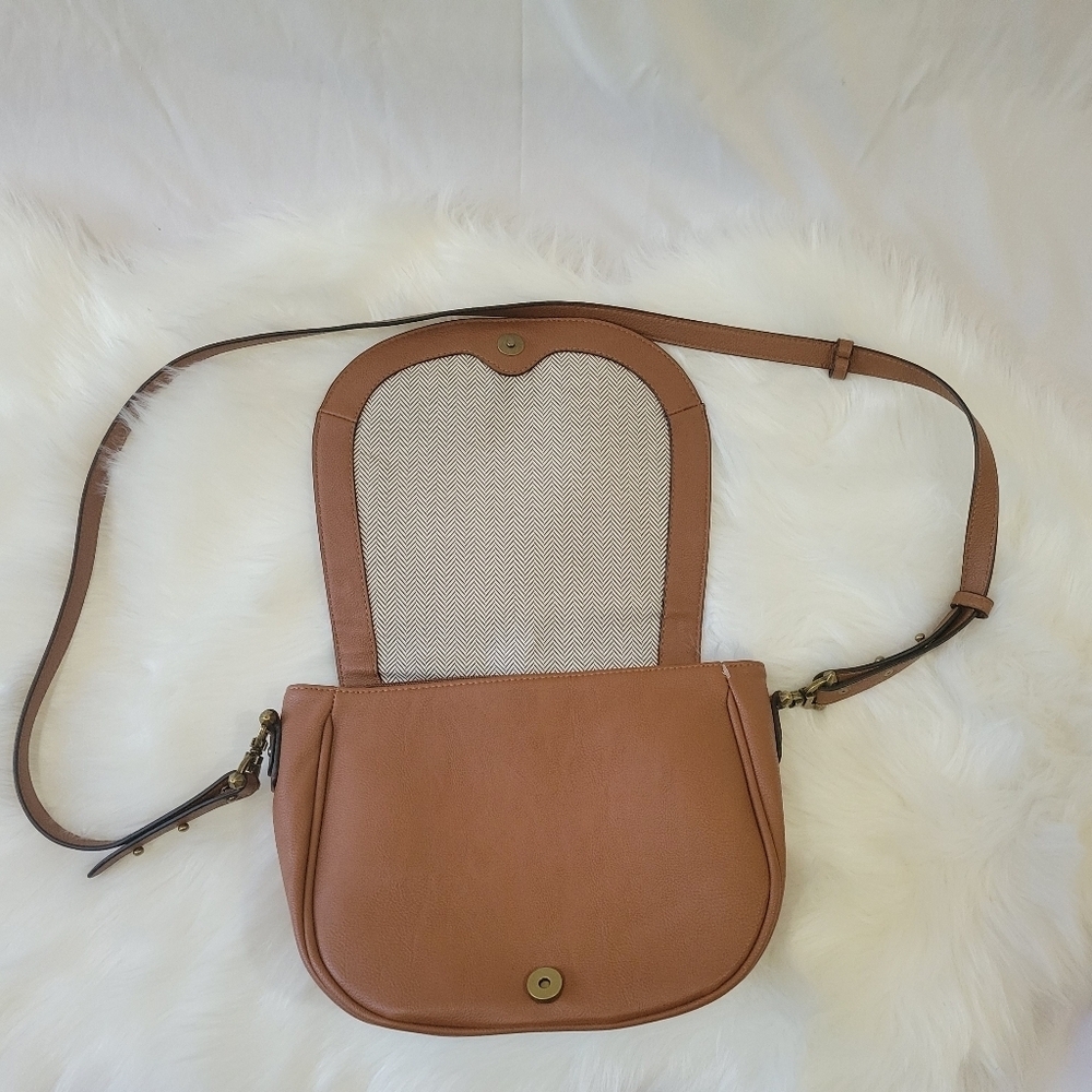 Steve Madden Elegant Tan Leather Shoulder Bag - Picture 13 of 13